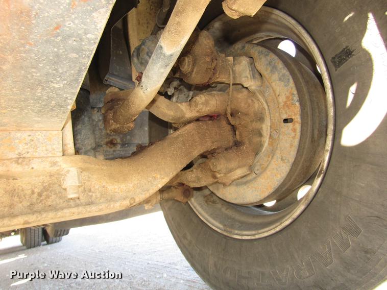 image for item DD2973 2005 Mack CHN613 dump truck