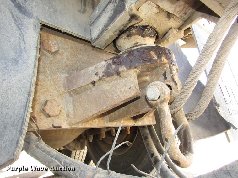 image for item DD2973 2005 Mack CHN613 dump truck