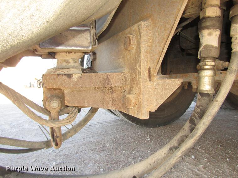 image for item DD2973 2005 Mack CHN613 dump truck