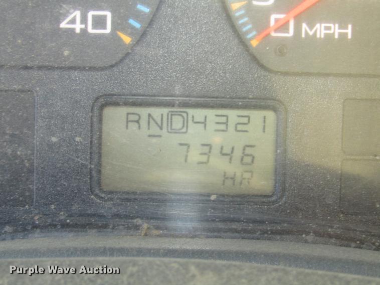 image for item DD2975 2004 International DuraStar 4400 refuse truck