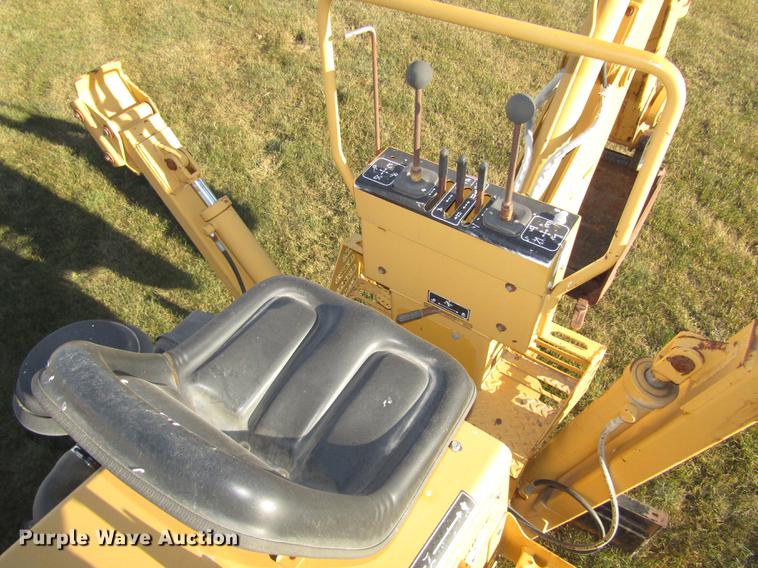 image for item DD2977 1998 Vermeer V5800 trencher