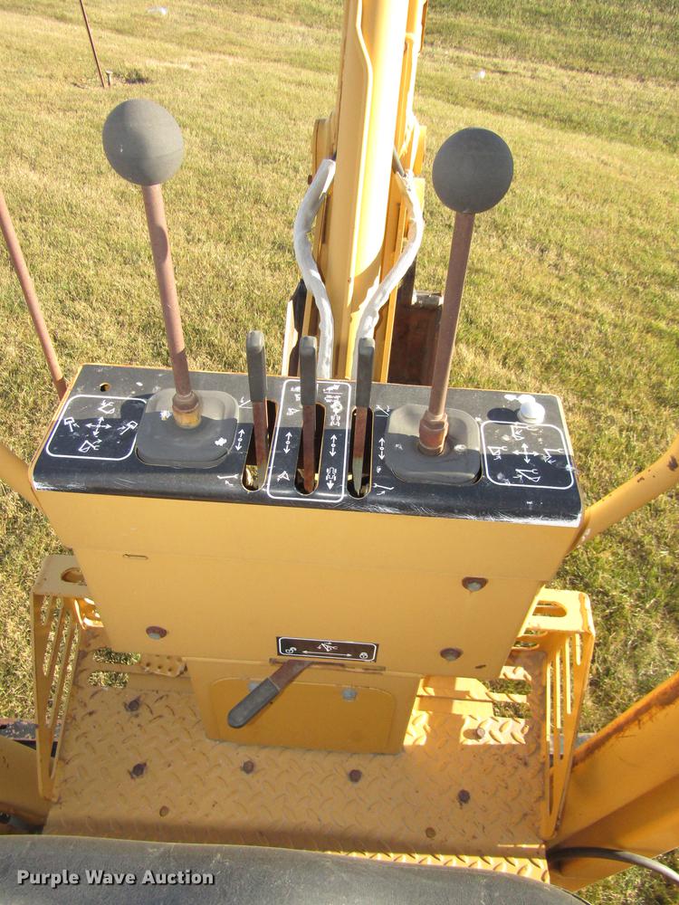 image for item DD2977 1998 Vermeer V5800 trencher