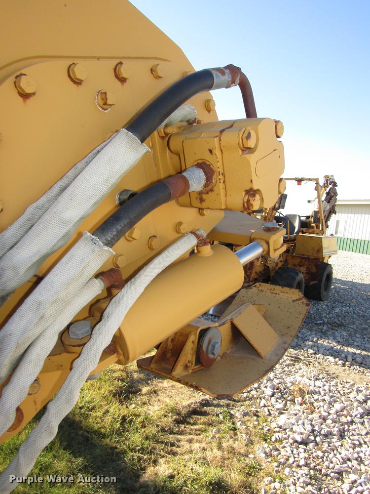 image for item DD2977 1998 Vermeer V5800 trencher