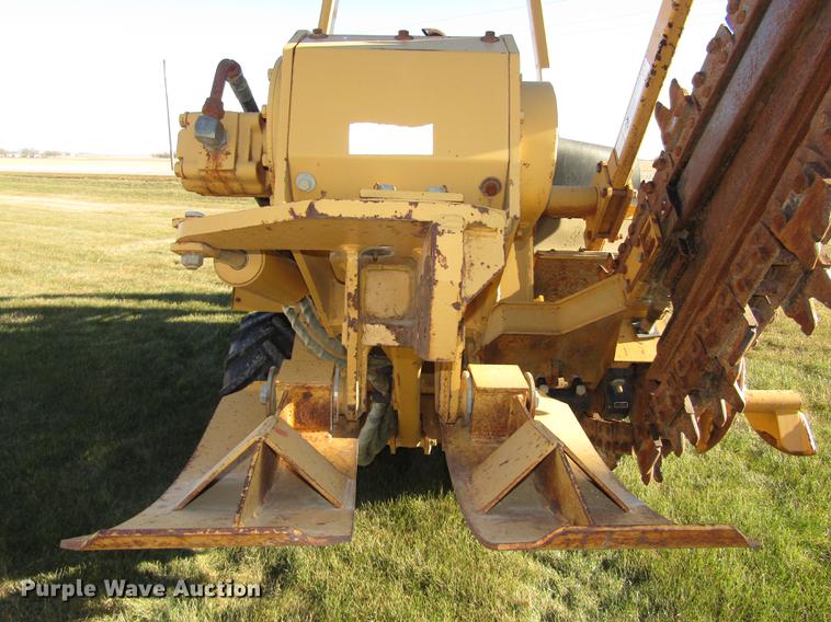 image for item DD2977 1998 Vermeer V5800 trencher