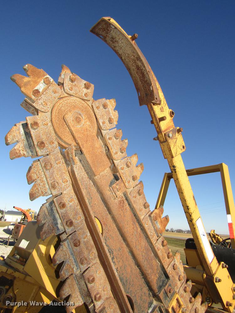 image for item DD2977 1998 Vermeer V5800 trencher