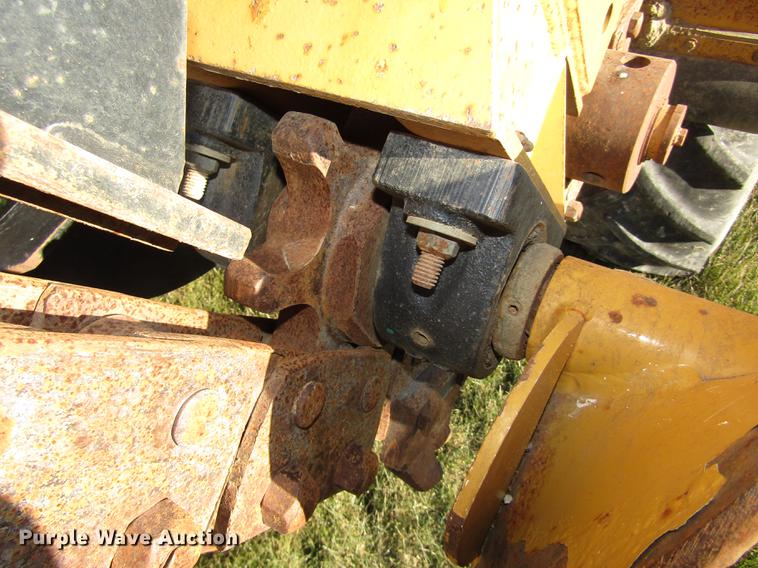 image for item DD2977 1998 Vermeer V5800 trencher