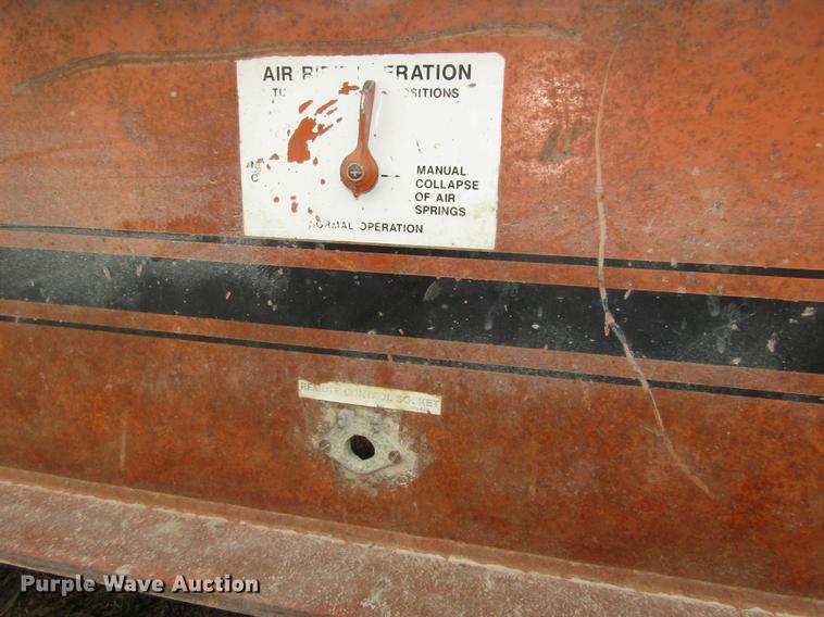 image for item DD2982 1993 Trail-Eze DHT10046H3 drop deck equipment trailer