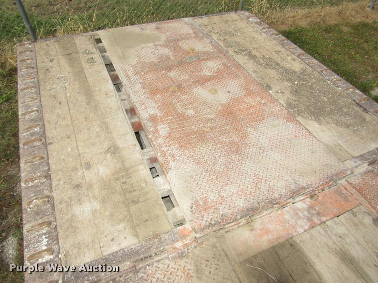 image for item DD2982 1993 Trail-Eze DHT10046H3 drop deck equipment trailer