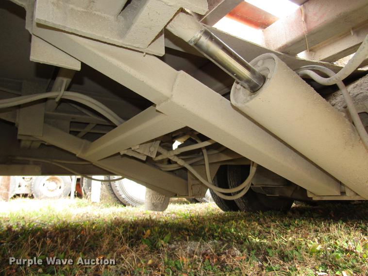 image for item DD2982 1993 Trail-Eze DHT10046H3 drop deck equipment trailer