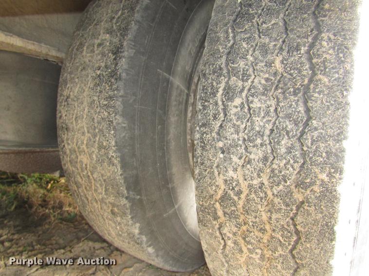 image for item DD2982 1993 Trail-Eze DHT10046H3 drop deck equipment trailer