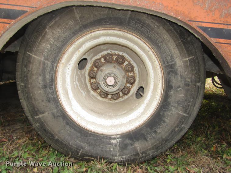 image for item DD2982 1993 Trail-Eze DHT10046H3 drop deck equipment trailer