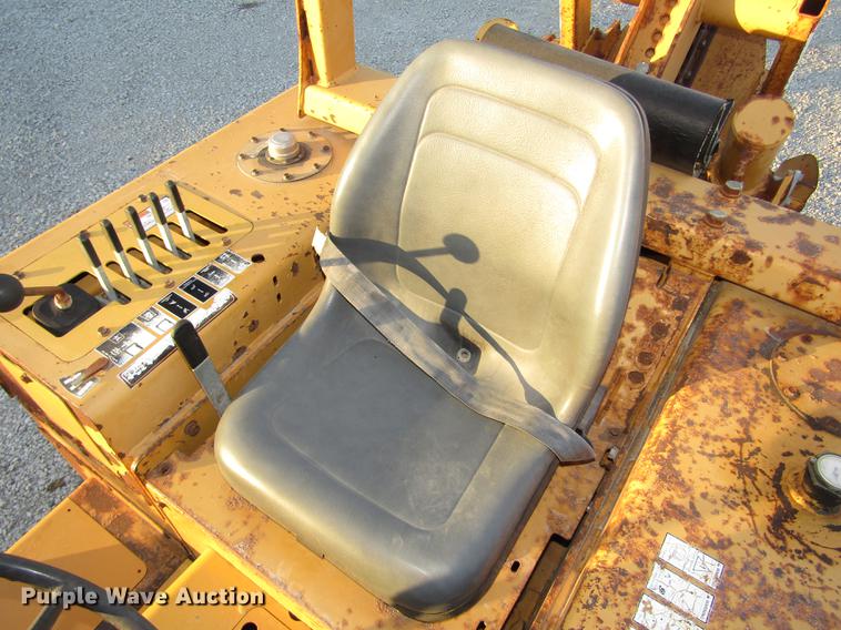 image for item DD2984 1999 Vermeer V5800 trencher