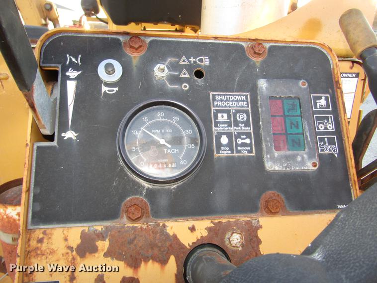 image for item DD2984 1999 Vermeer V5800 trencher