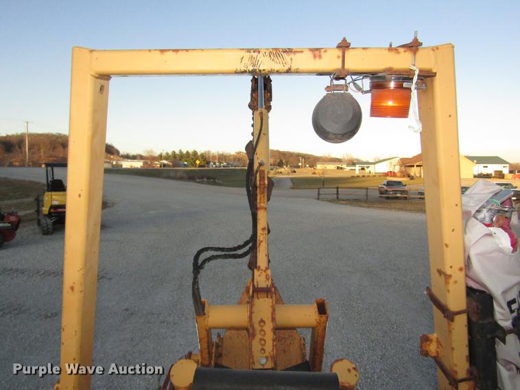 image for item DD2984 1999 Vermeer V5800 trencher