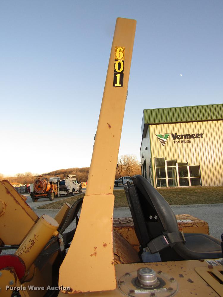 image for item DD2984 1999 Vermeer V5800 trencher