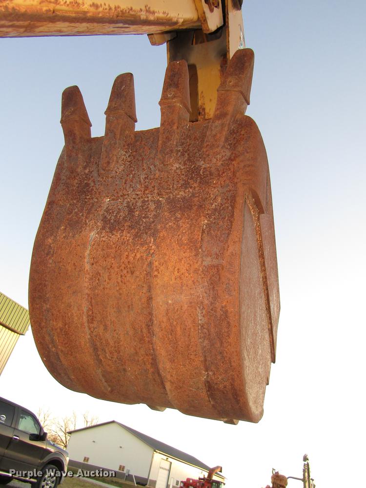 image for item DD2984 1999 Vermeer V5800 trencher