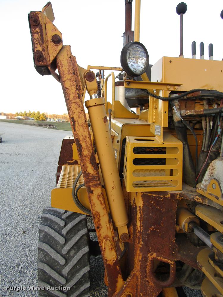 image for item DD2984 1999 Vermeer V5800 trencher