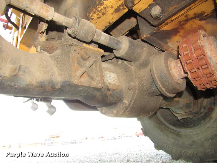 image for item DD2984 1999 Vermeer V5800 trencher