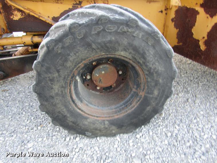 image for item DD2984 1999 Vermeer V5800 trencher