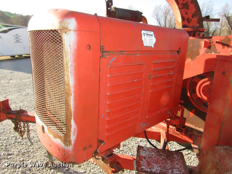 image for item DD2987 1988 Eager Beaver wood chipper