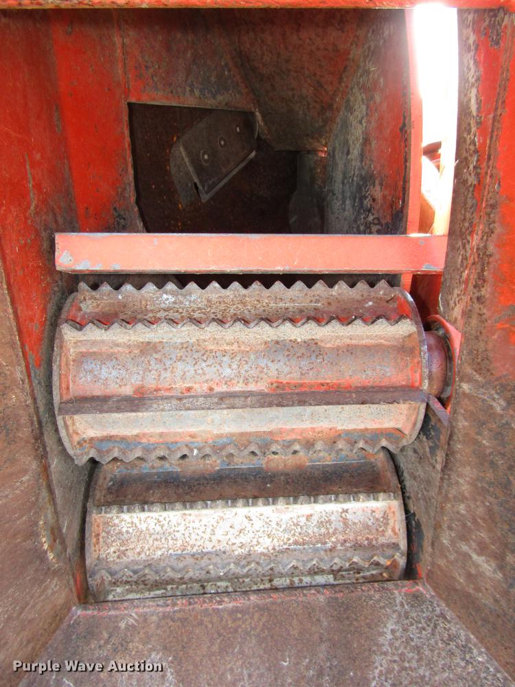 image for item DD2987 1988 Eager Beaver wood chipper