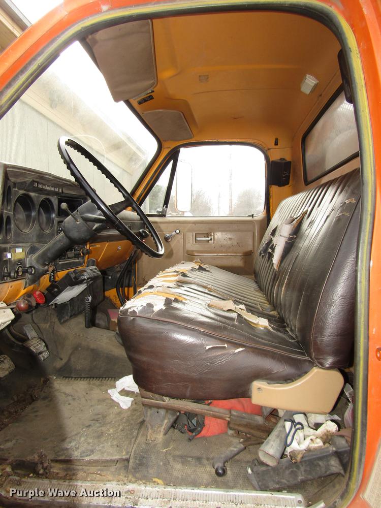 image for item DD2992 1987 Chevrolet Kodiak flatbed dump truck