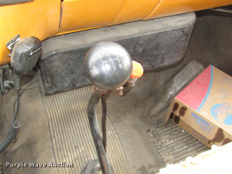 image for item DD2992 1987 Chevrolet Kodiak flatbed dump truck