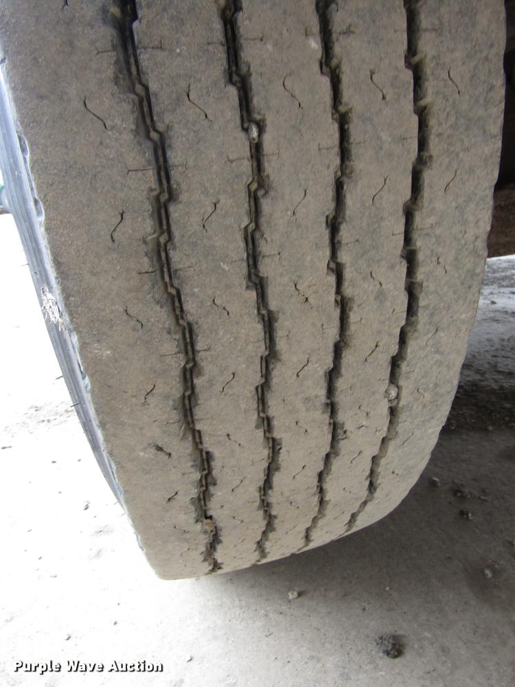 image for item DD2992 1987 Chevrolet Kodiak flatbed dump truck