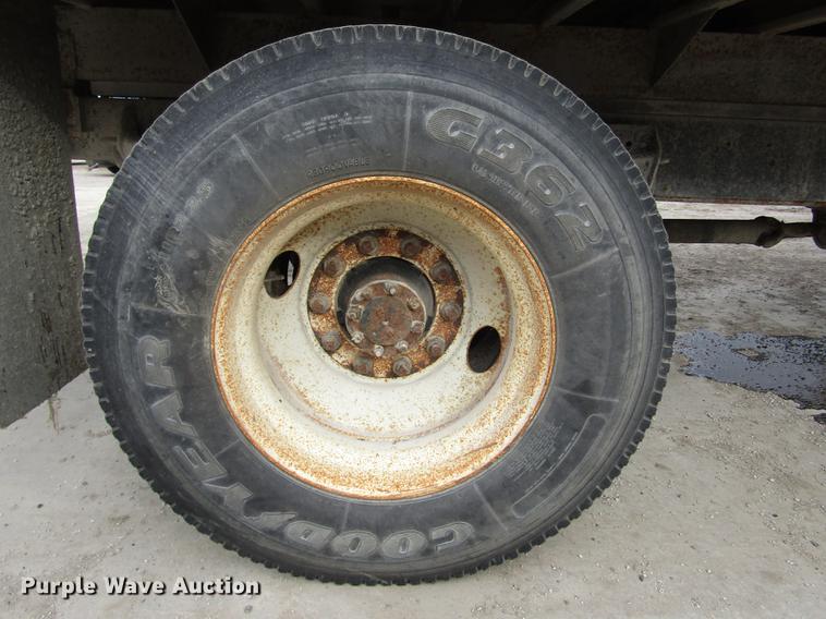 image for item DD2992 1987 Chevrolet Kodiak flatbed dump truck