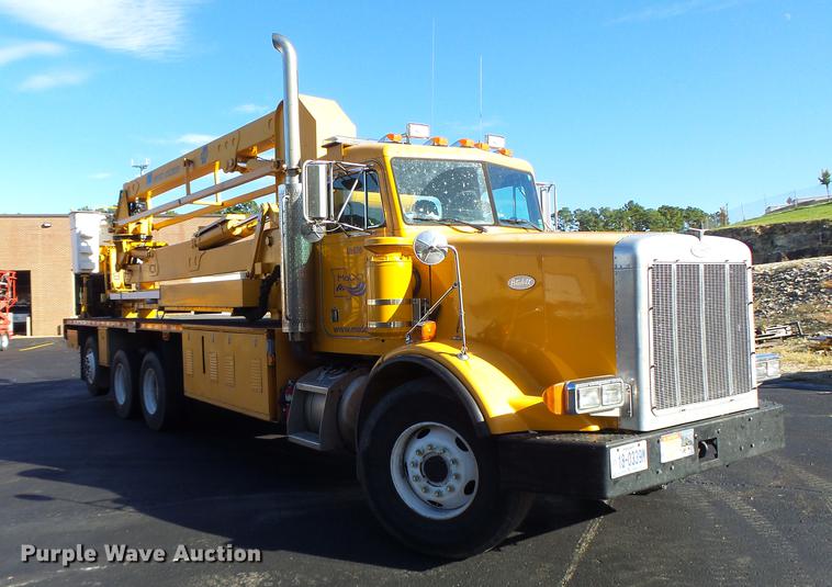image for item DF9448 1998 Peterbilt 378 bridge inspection truck