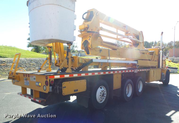 image for item DF9448 1998 Peterbilt 378 bridge inspection truck