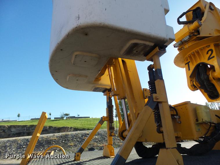 image for item DF9448 1998 Peterbilt 378 bridge inspection truck