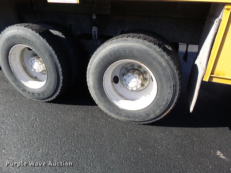 image for item DF9448 1998 Peterbilt 378 bridge inspection truck