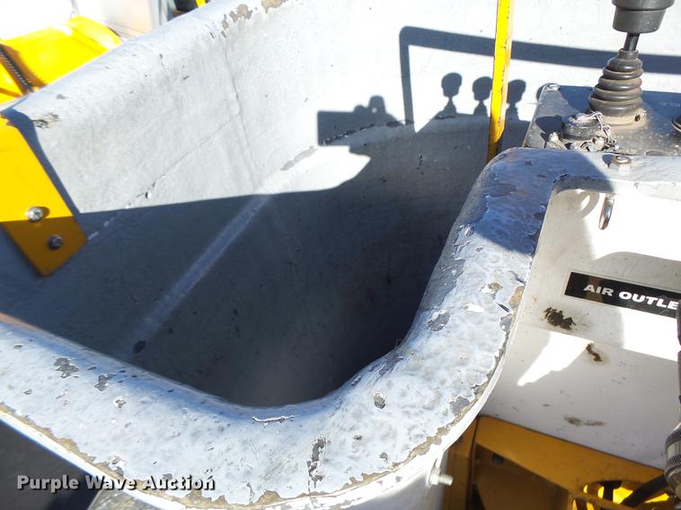 image for item DF9448 1998 Peterbilt 378 bridge inspection truck