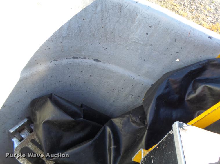 image for item DF9448 1998 Peterbilt 378 bridge inspection truck