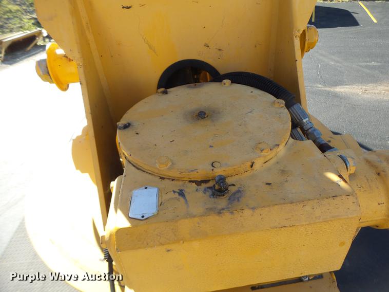 image for item DF9448 1998 Peterbilt 378 bridge inspection truck