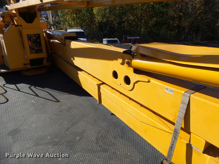 image for item DF9448 1998 Peterbilt 378 bridge inspection truck