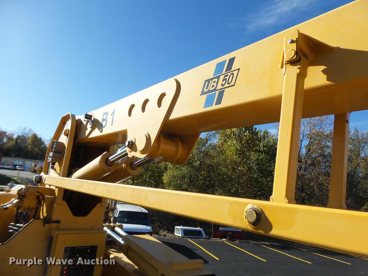 image for item DF9448 1998 Peterbilt 378 bridge inspection truck