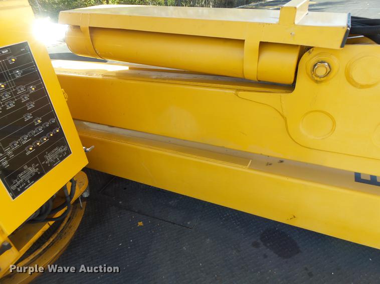 image for item DF9448 1998 Peterbilt 378 bridge inspection truck