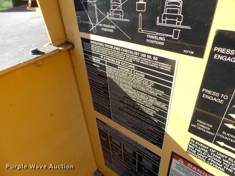 image for item DF9448 1998 Peterbilt 378 bridge inspection truck