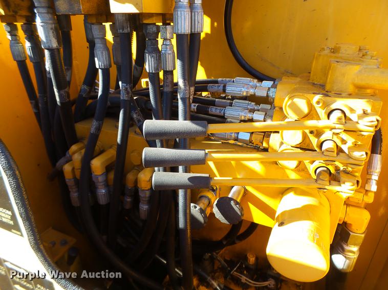 image for item DF9448 1998 Peterbilt 378 bridge inspection truck