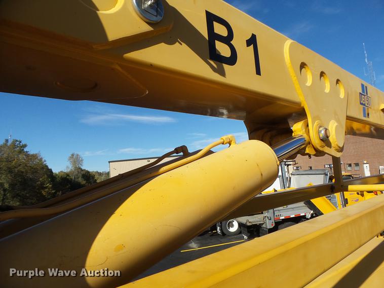 image for item DF9448 1998 Peterbilt 378 bridge inspection truck