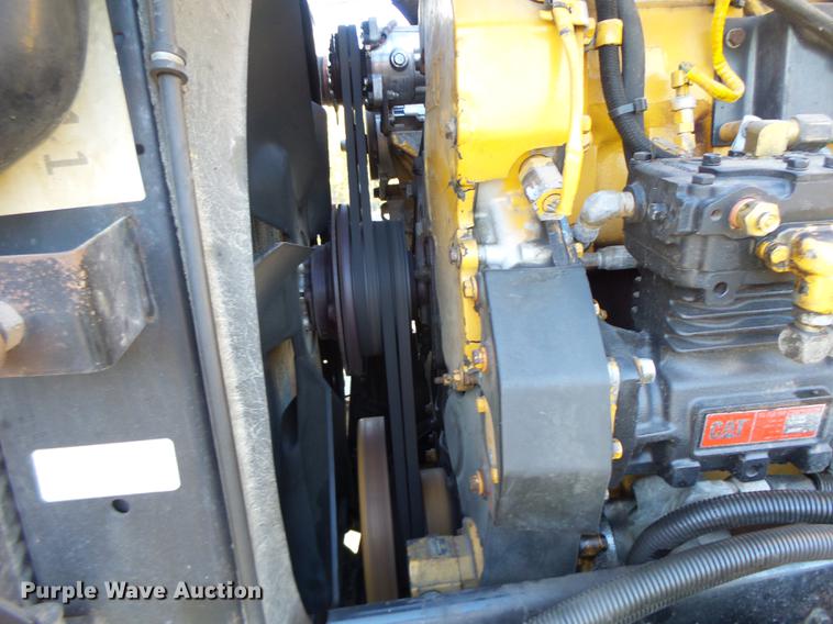 image for item DF9448 1998 Peterbilt 378 bridge inspection truck