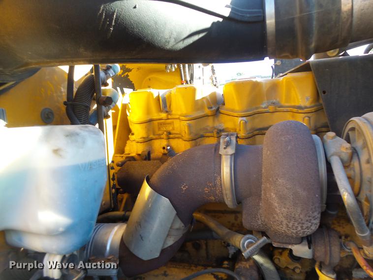 image for item DF9448 1998 Peterbilt 378 bridge inspection truck