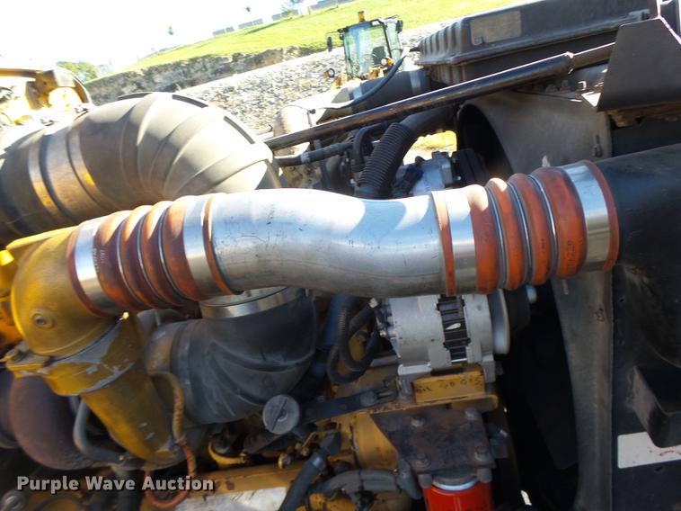 image for item DF9448 1998 Peterbilt 378 bridge inspection truck