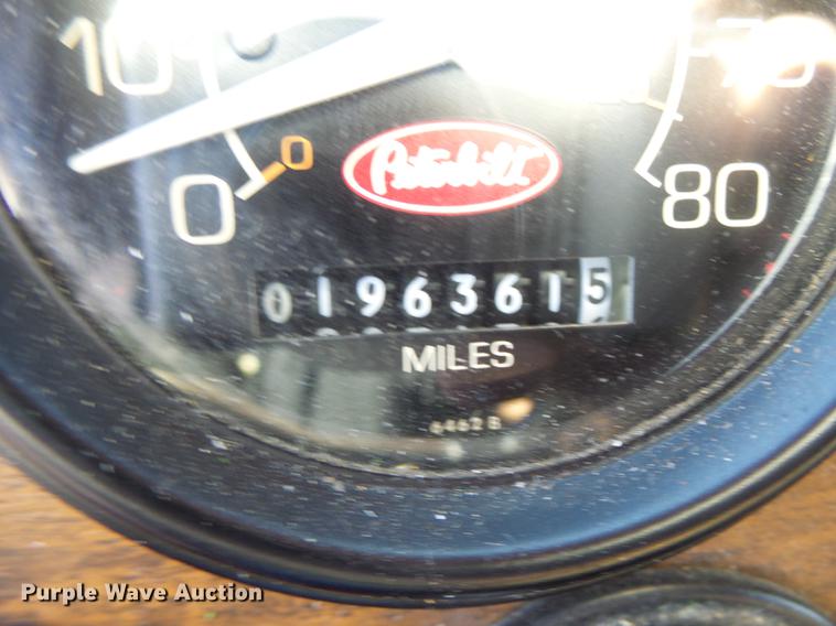 image for item DF9448 1998 Peterbilt 378 bridge inspection truck