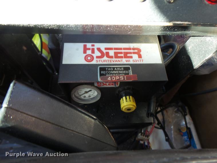 image for item DF9448 1998 Peterbilt 378 bridge inspection truck