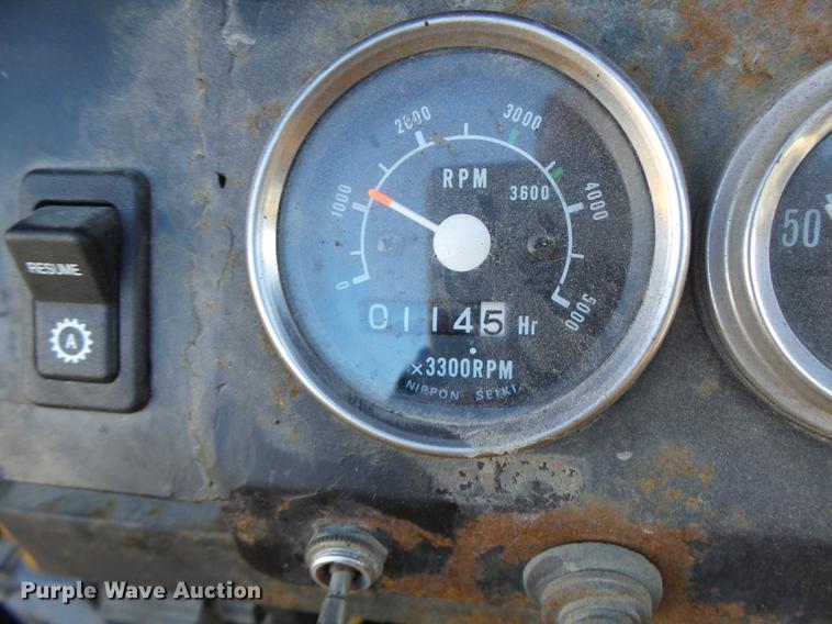 image for item DF9448 1998 Peterbilt 378 bridge inspection truck