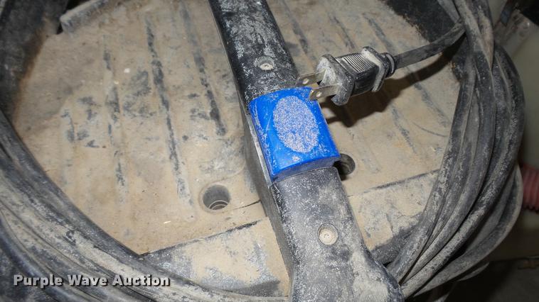 image for item DG9484 Water damage restoration tools