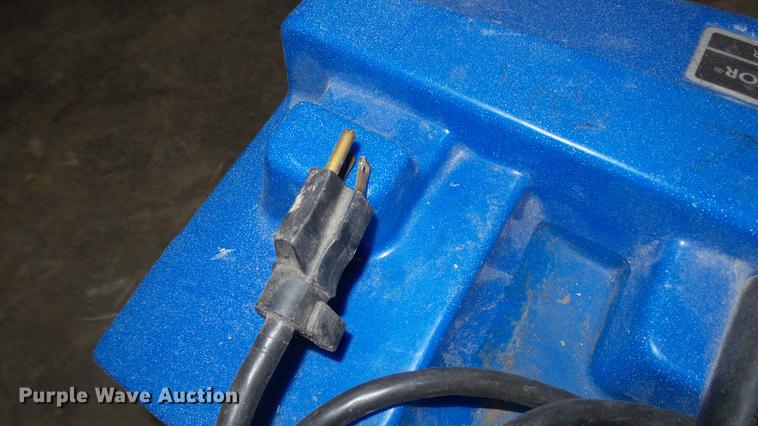 image for item DG9484 Water damage restoration tools